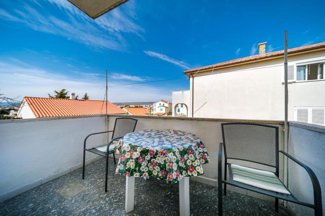 Marie I Nikola Apartment Veglia Exterior foto